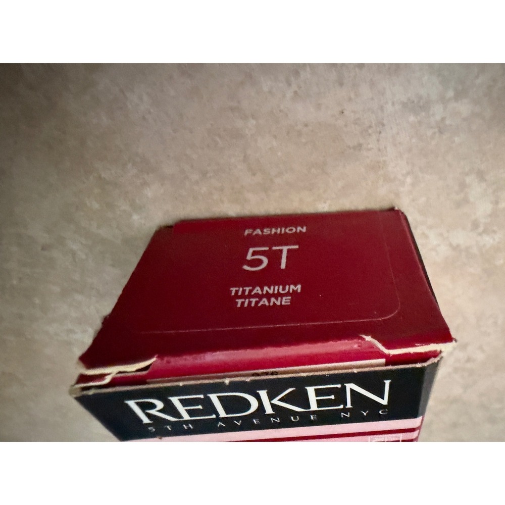 Redken Colorfusion Hair Color 5T‎ Titanium Permanent Cream